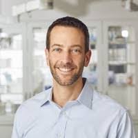 Scott Perlstein's Instagram, Twitter & Facebook