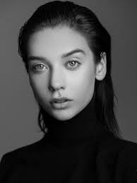 Amanada Steele Is Signed With IMG