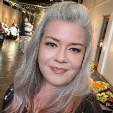 Stephanie Heath's Instagram, Twitter & Facebook