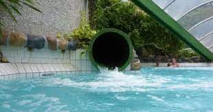 alle glijbanen subtropisch waterparadijs landal het vennenbos glijbanen zwembaden zwembad