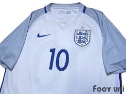 There's a blue stripe accompanied with blue sleeve cuffs. England Euro 2016 Home Shirt 10 Rooney Online Shop From Footuni Japan