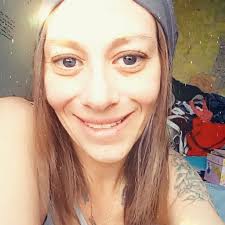 Just so all you Facebook warriors know me and Robb Saez have zero problem  with each other and never have! You guys act like drinking and gambling  can't get out of hand