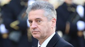 Robert Golob pod drobnogledom zaradi ...