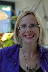 Fiona Burns's Instagram, Twitter & Facebook