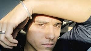 Michele merlo è noto al pubblico del piccolo schermo per. O5kkyljgrz1fam