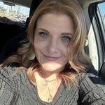 Kristin Rydeen's Instagram, Twitter & Facebook