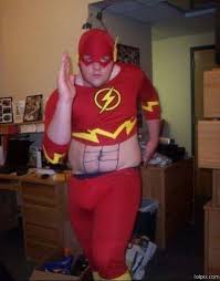 36 Cosplay Pics That Are The Definition Of Cringe Funny Cosplay Cosplay Fail Halloween Costume Fails