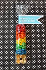She Is The Gold At The End Of The Rainbow You Re My Pot Of Gold At The End Of The Rainbow Super Cute And Easy Only Needed One Bag Of Rolls For St Patrick Day Treats St Patrick S Day