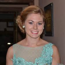 Kari Holt (@Holtclan6Kh)