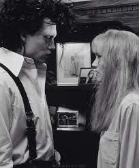 Johnny Depp Winona Ryder Edward Scissorhands Edward Manos De Tijera Manos De Tijera Joven Manos De Tijera