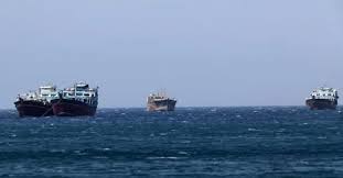 PETROLEROS CRUZAN ORMUZ CON AVAL DE EU. 🚢 Tres buques petroleros cruzaron  el estrecho de Ormuz con autorización de Estados Unidos, al no tener como  destino puertos iraníes, en medio del bloqueo