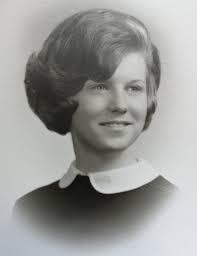 Sandra Manion's Instagram, Twitter & Facebook