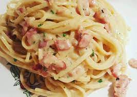 Spaghetti yang sudah terkenal sejak zaman manusia bercocok tanam di italia ini dibuat dari campuran tepung, telur adan air yang. Resep Spaghetti Carbonara