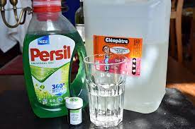 Du kannst den schleim individuell nach deinen wünschen gestalten und zum beispiel mit perlen und glitter dekorieren. Schleim Selber Machen Die Besten Diy Rezepte Slimetime