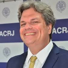 luis claudio leao (@luisclaudioleao)