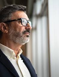 EXECUTIVE EDUCATION AND GRADUATE PROGRAMS FOR WORKING PROFESSIONALS