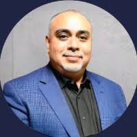 Len Farace's Instagram, Twitter & Facebook