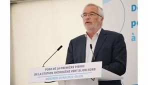 Gifler un président y'a vraiment pas plus con. Hpoixy0x52l 2m