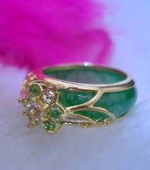 Jade Engagement Rings Jade Wedding Ring But Silver Not Gold Jade Engagement Ring Dream Jewelry Jade Wedding