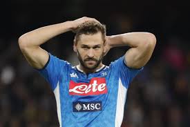 You are on page where you can compare teams napoli vs udinese before start the match. Sintesi Udinese Napoli 1 1 Highlights E Gol Quanti Errori Video