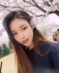 Hasil gambar untuk korean girl beauty
