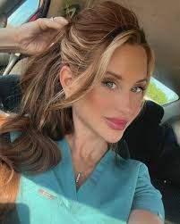 Ashley Derby's Instagram, Twitter & Facebook