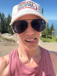 What's the first thing I decided to do when I woke up in Vancouver…Hiked  the Grouse Grind! 💪🏻 Haven't done this in 5 years and holy hell that  sucked! I may go