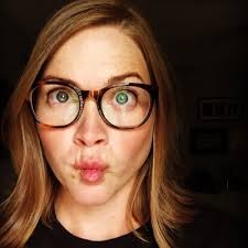 Kari Reed's Instagram, Twitter & Facebook