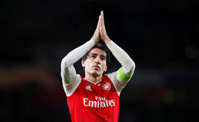 Hector bellerin forms part of the leadership group at arsenal and believes he is captain material despite not being a massive guy who shouts on the pitch. Arsenal Transfer News Gunners Ready To Sell Hector Bellerin To Psg To Fund Move For New Midfielder The Independent
