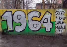 Jun 04, 2021 · zapraszamy do oglądania galerii zdjęciowej z piątkowego meczu pomiędzy koroną kielce a widzewem łódź. Kibole Gks U Katowice Namalowali Odwrocone Erki Na Drzewach W Parku Katowice24