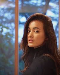 Pemilik nama lengkap mawar eva de jongh (br.) ginting ini lahir di medan, indonesia pada 26 september 2001 lalu. Mawar Eva De Jongh Biodata Profil Fakta Perjalanan Karir Dailysia