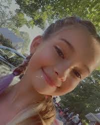 Alyssa Derosier's Instagram, Twitter & Facebook