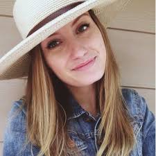 Ellen Appleby's Instagram, Twitter & Facebook