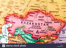 Ende 1997 verlegte die regierung ihren sitz in das kalte, windgepeitsche aqmola in der baumlosen asiatischen steppe, fast tau­send kilometer nördlich von almaty. Kasachstan Usbekistan Kirgisistan Karte Atlas Land Blick Regionen Stadte Nennen Namen Worte Stockfotografie Alamy