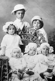 Black And White Family Photos Old Family Portrait Vintage Children Photos Vintage Children Vintage Photography