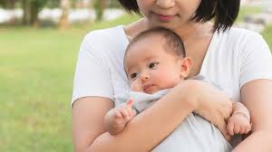 Sementara bayi perempuan berbobot 5 5 8 7 kilogram dengan panjang 60 68 cm. Perkembangan Bayi Usia 5 Bulan Sudah Bisa Apa Saja Kumparan Com