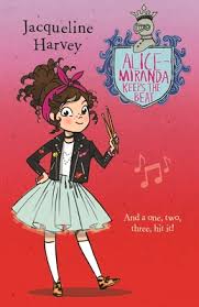 Gajah lucu film kartun animasi anak anak film kartun hewan lucu kartun animasi anak anak lucu. Alice Miranda Keeps The Beat Volume 18 By Harvey Jacqueline Opentrolley Bookstore Indonesia