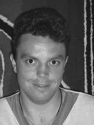 Der gebürtige leipziger hatte an der nervenkrankheit als gelitten. Info 3 98 Neuer Trainer Bei Grun Weiss