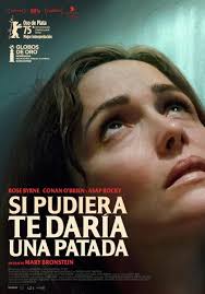 Áspera, arisca, una cuesta arriba, pero muy interesante. El miedo, las  dificultades, el sacrificio y el remordimiento en torno a la maternidad.  Ojo, que las madres que no sean una roca lo