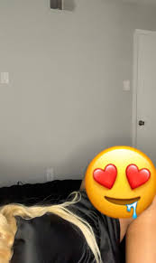 Onlyfans Link in bio : uheloveslo