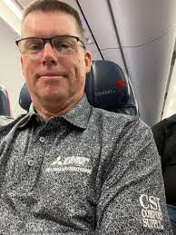 Warren Wert's Instagram, Twitter & Facebook