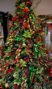 Christmas Tree Red Green Green Christmas Tree Decorations Christmas Tree Themes Holiday Christmas Tree
