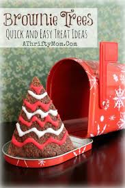 These christmas tree brownies make gorgeous christmas gifts to give or just look great to take on a platter for a party. Christmas Tree Brownies Quick And Easy Treat Idea Hacks Recipes A Thrifty Mom Recipes Crafts Diy And More