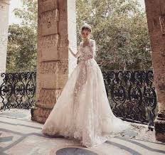 We do the research for you! The 10 Best Wedding Dress Designers Right Now
