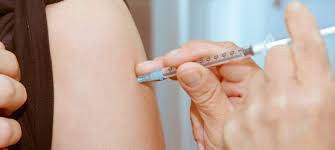 When the pandemic started and it became clear that the virus often targets the respiratory system, my husband and i knew we would have to take extra. Hoe Zit Het Wanneer Kunnen We Een Vaccin Tegen Corona Verwachten Max Vandaag