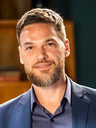 Ator Orlando Caldeira sofre acidente de trânsito na Bahia