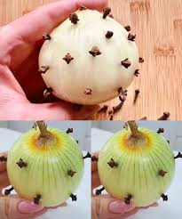 Why People Stick Cloves Into an Onion: The Traditional Kitchen Trick That Still Works Today... Read more in the 1st c0mment