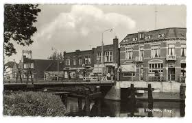 Hoogkerk is in wyk fan en in doarp yn it westen fan grins. Oude Ansichtkaarten Hoogkerk Brug Met Op Ansichtkaartenbeurs Nl Ansichtkaartenbeurs Nl