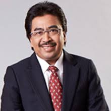 Mengagihkan bubur lambuk kepada orang ramai selepas solat bersama mantan perdana menteri, datuk seri najib tun razak yg membuat lawatan di masjid jamek kg bharu. Smaller Bumiputera Companies Urged To Partner Bigger Successful Counterparts