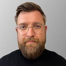 Karl Nowak (@KarlnowS)